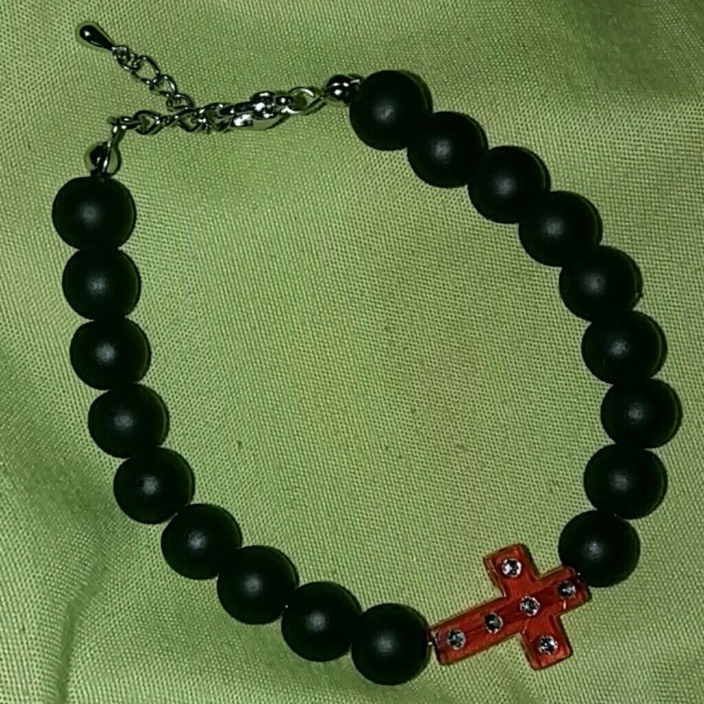 Surprise Beaded charm bracelet W Clip & Chain Closer